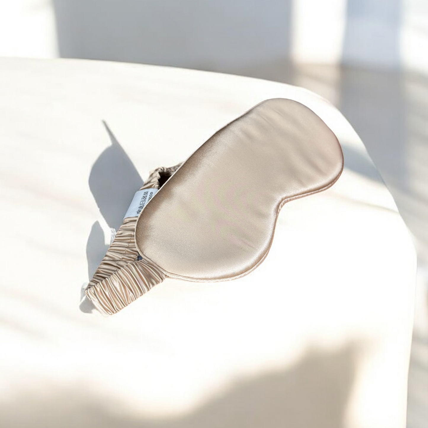 The Quiet Sleep Mask — Champagne