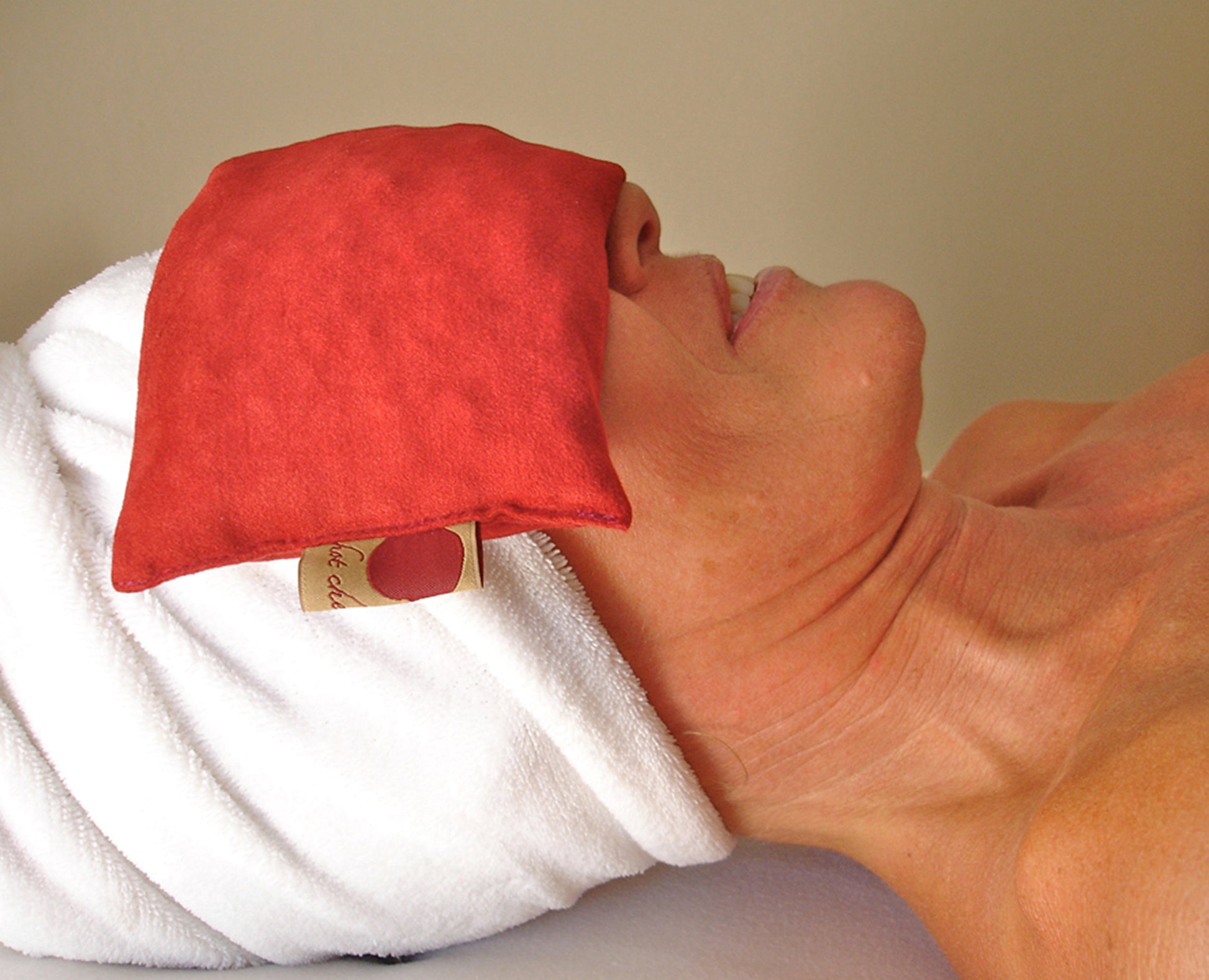 Eye Pillow in Plush Red Ultra-Suede-0